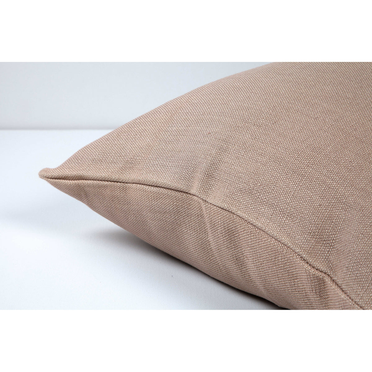 Bute Cushion Mfkto 